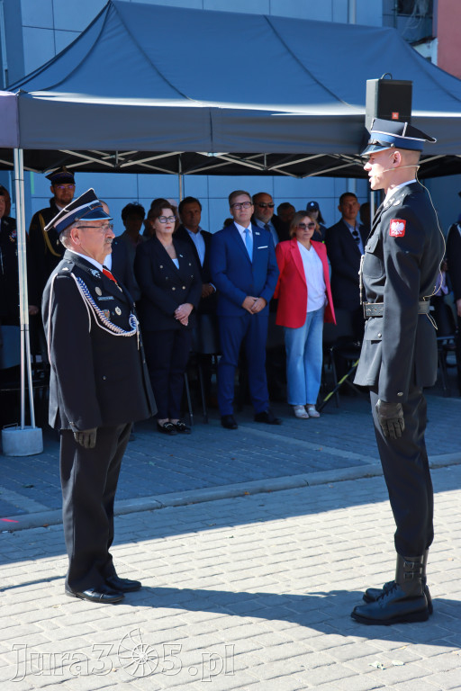 Fotorelacja I: Uroczystość NADANIA SZTANDARU i 50-lecie Zarządu Miejskiego ZOSP RP w Zawierciu
