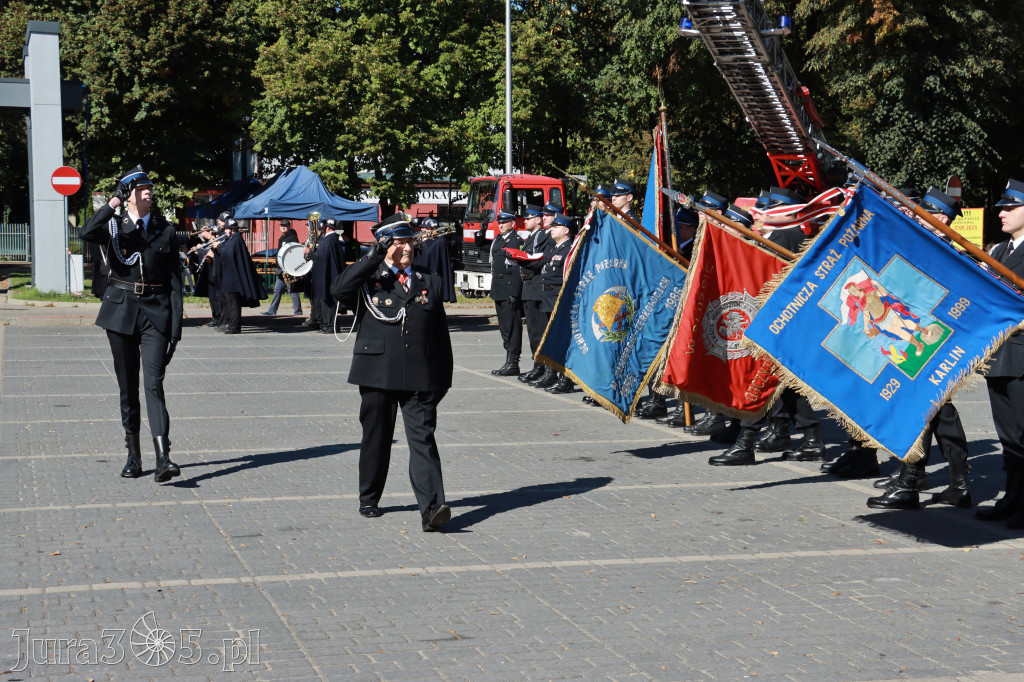 Fotorelacja I: Uroczystość NADANIA SZTANDARU i 50-lecie Zarządu Miejskiego ZOSP RP w Zawierciu