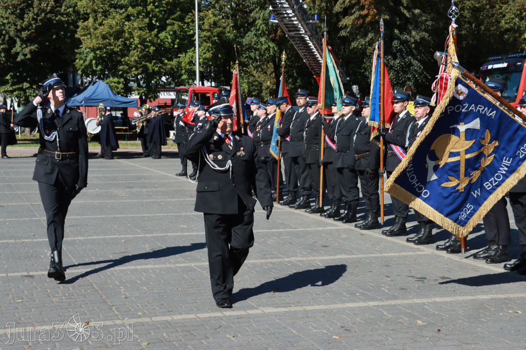 Fotorelacja I: Uroczystość NADANIA SZTANDARU i 50-lecie Zarządu Miejskiego ZOSP RP w Zawierciu