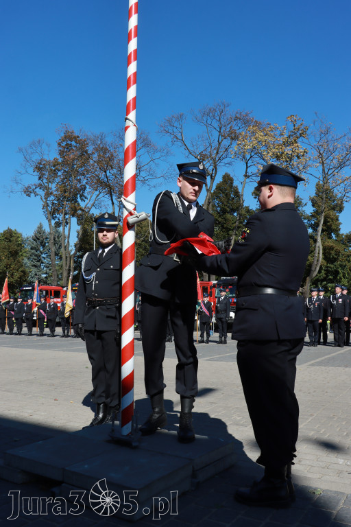Fotorelacja I: Uroczystość NADANIA SZTANDARU i 50-lecie Zarządu Miejskiego ZOSP RP w Zawierciu
