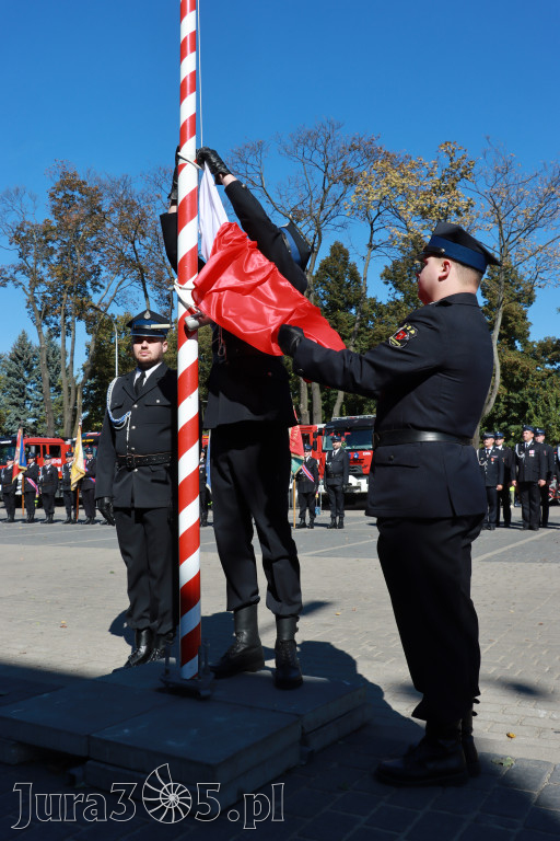 Fotorelacja I: Uroczystość NADANIA SZTANDARU i 50-lecie Zarządu Miejskiego ZOSP RP w Zawierciu