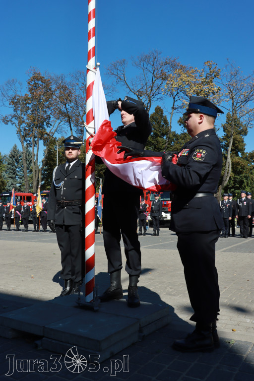 Fotorelacja I: Uroczystość NADANIA SZTANDARU i 50-lecie Zarządu Miejskiego ZOSP RP w Zawierciu