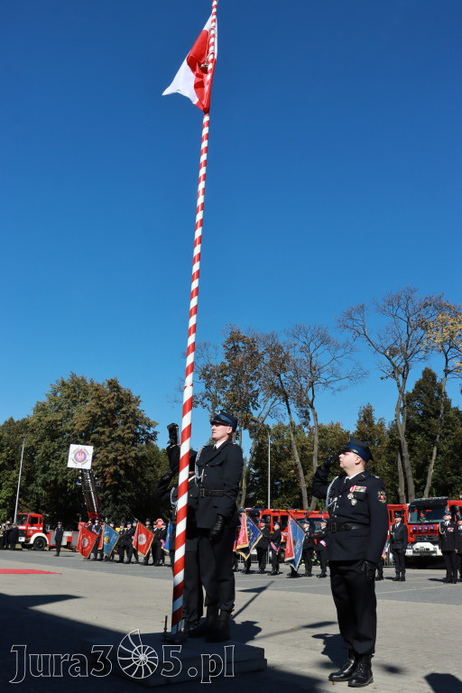 Fotorelacja I: Uroczystość NADANIA SZTANDARU i 50-lecie Zarządu Miejskiego ZOSP RP w Zawierciu