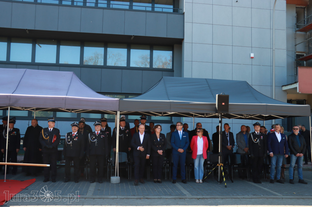 Fotorelacja I: Uroczystość NADANIA SZTANDARU i 50-lecie Zarządu Miejskiego ZOSP RP w Zawierciu