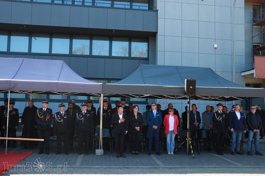 Fotorelacja I: Uroczystość NADANIA SZTANDARU i 50-lecie Zarządu Miejskiego ZOSP RP w Zawierciu