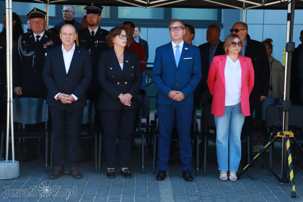 Fotorelacja I: Uroczystość NADANIA SZTANDARU i 50-lecie Zarządu Miejskiego ZOSP RP w Zawierciu