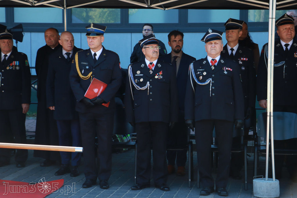 Fotorelacja I: Uroczystość NADANIA SZTANDARU i 50-lecie Zarządu Miejskiego ZOSP RP w Zawierciu