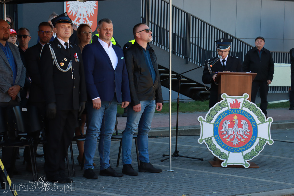 Fotorelacja I: Uroczystość NADANIA SZTANDARU i 50-lecie Zarządu Miejskiego ZOSP RP w Zawierciu