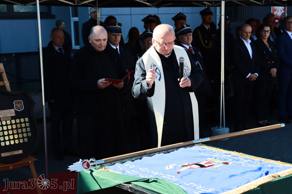 Fotorelacja I: Uroczystość NADANIA SZTANDARU i 50-lecie Zarządu Miejskiego ZOSP RP w Zawierciu