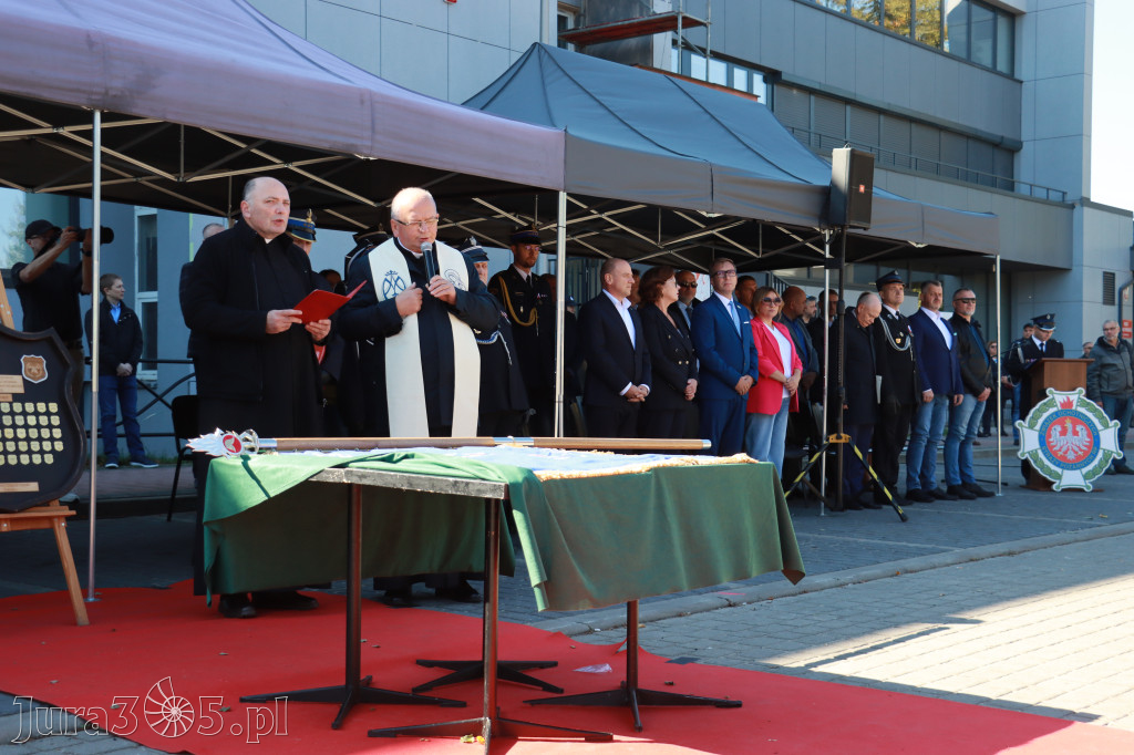 Fotorelacja I: Uroczystość NADANIA SZTANDARU i 50-lecie Zarządu Miejskiego ZOSP RP w Zawierciu