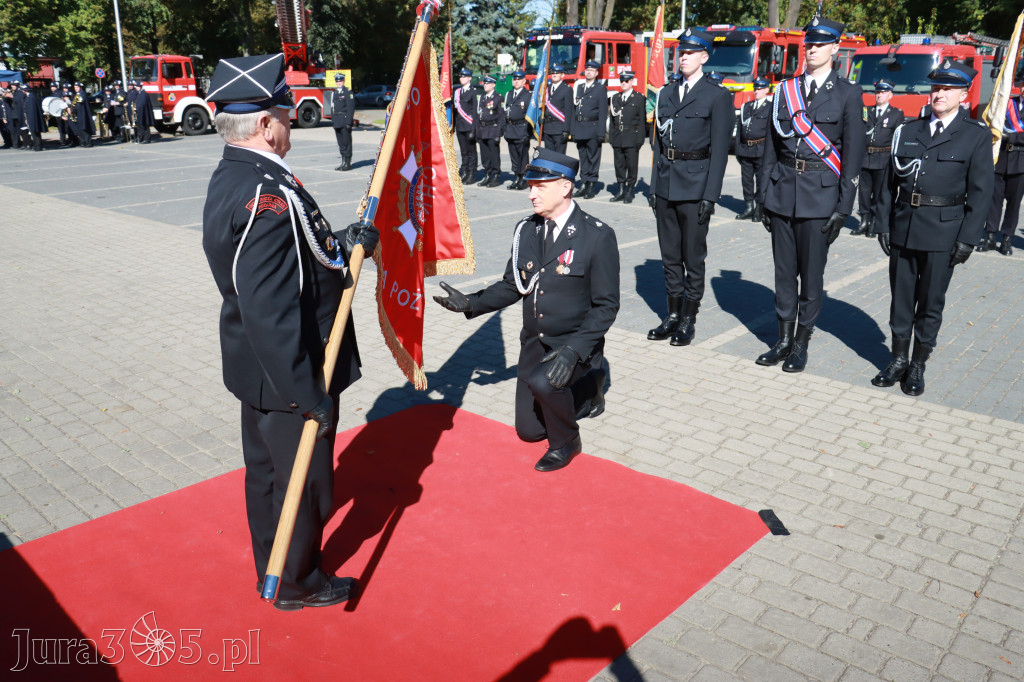 Fotorelacja I: Uroczystość NADANIA SZTANDARU i 50-lecie Zarządu Miejskiego ZOSP RP w Zawierciu