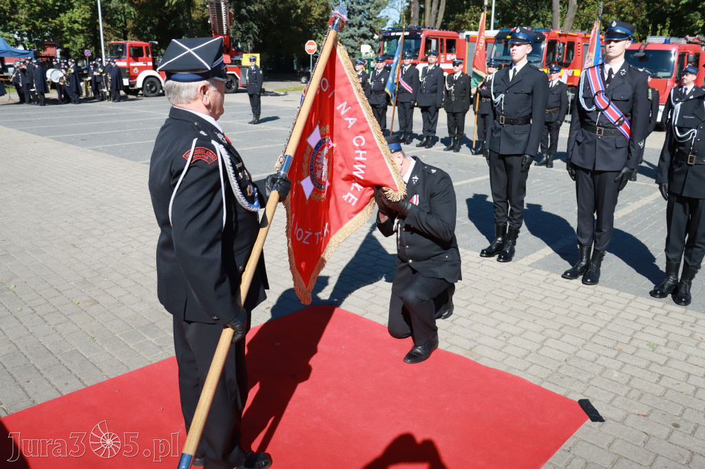 Fotorelacja I: Uroczystość NADANIA SZTANDARU i 50-lecie Zarządu Miejskiego ZOSP RP w Zawierciu