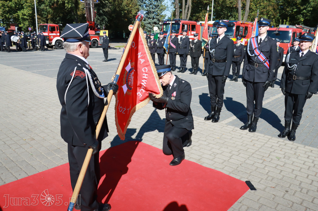 Fotorelacja I: Uroczystość NADANIA SZTANDARU i 50-lecie Zarządu Miejskiego ZOSP RP w Zawierciu