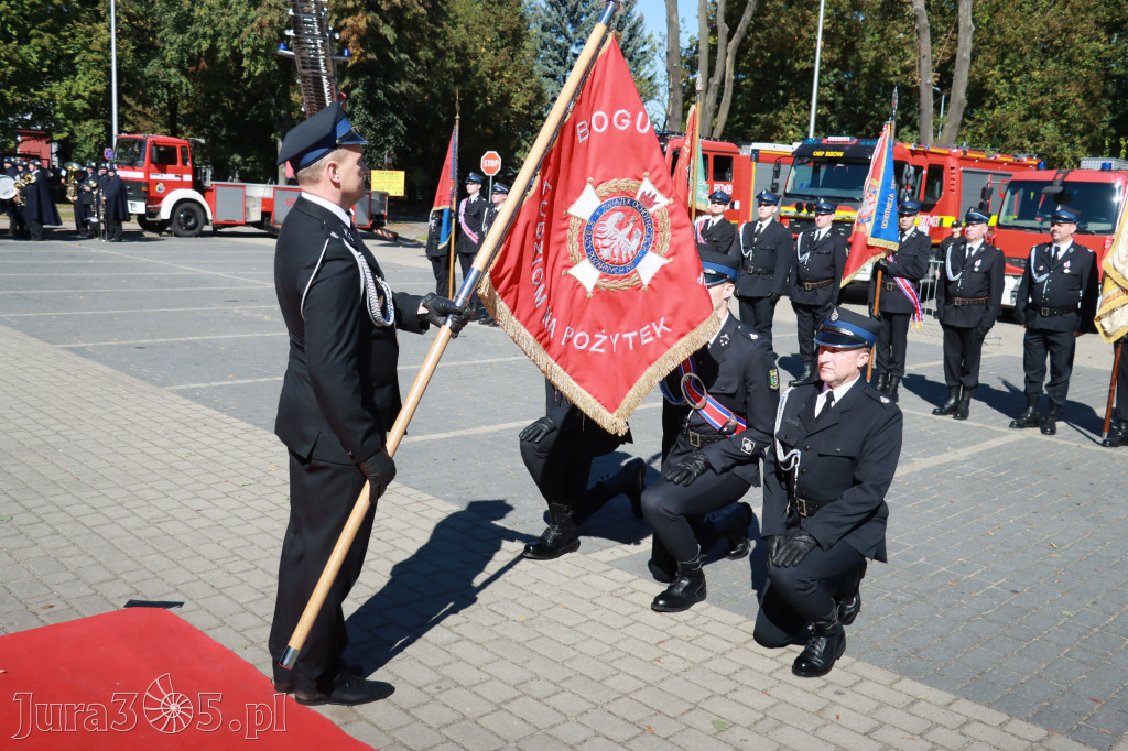 Fotorelacja I: Uroczystość NADANIA SZTANDARU i 50-lecie Zarządu Miejskiego ZOSP RP w Zawierciu