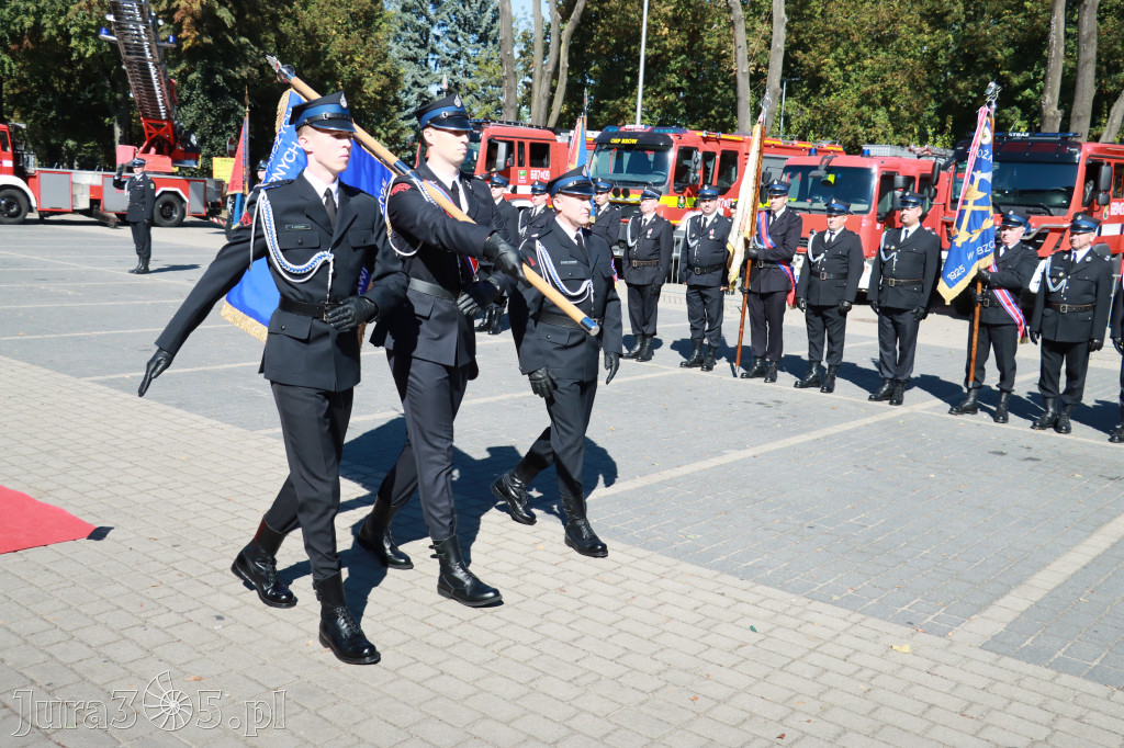 Fotorelacja I: Uroczystość NADANIA SZTANDARU i 50-lecie Zarządu Miejskiego ZOSP RP w Zawierciu