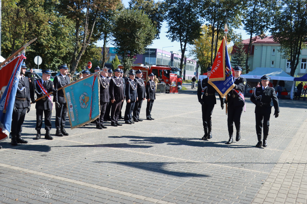 Fotorelacja I: Uroczystość NADANIA SZTANDARU i 50-lecie Zarządu Miejskiego ZOSP RP w Zawierciu