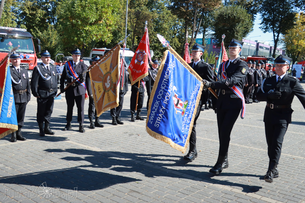 Fotorelacja I: Uroczystość NADANIA SZTANDARU i 50-lecie Zarządu Miejskiego ZOSP RP w Zawierciu
