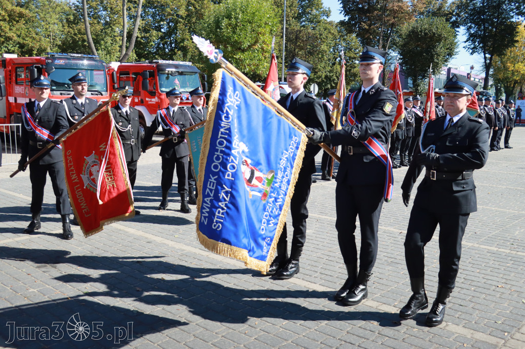 Fotorelacja I: Uroczystość NADANIA SZTANDARU i 50-lecie Zarządu Miejskiego ZOSP RP w Zawierciu