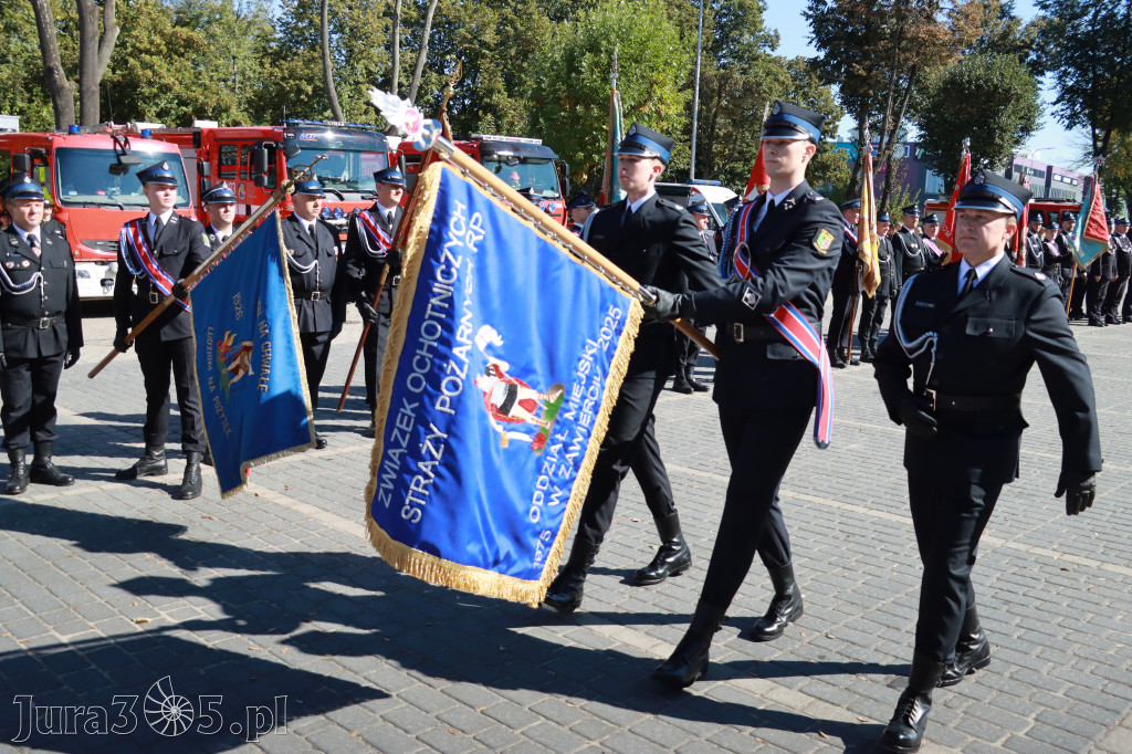 Fotorelacja I: Uroczystość NADANIA SZTANDARU i 50-lecie Zarządu Miejskiego ZOSP RP w Zawierciu