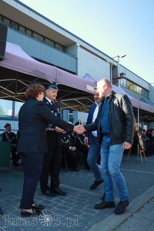 Fotorelacja II: Uroczystość NADANIA SZTANDARU i 50-lecie Zarządu Miejskiego ZOSP RP w Zawierciu