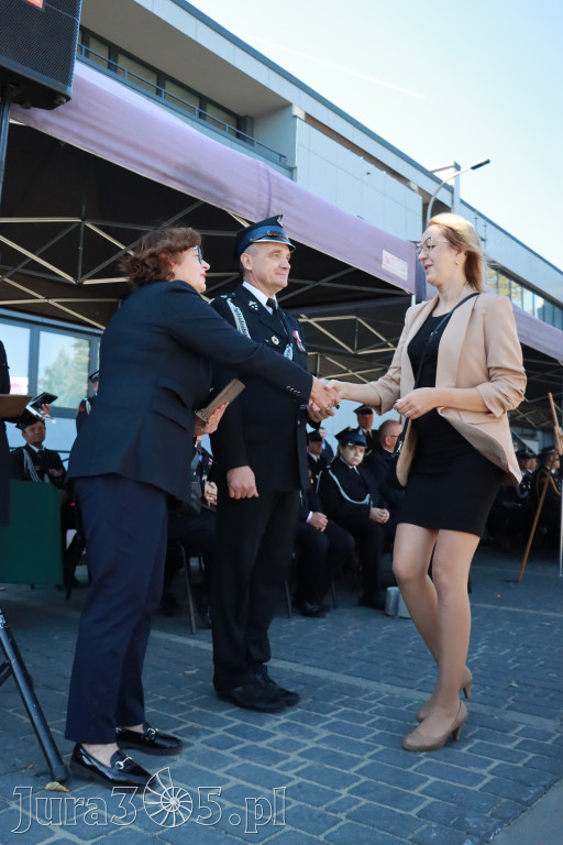 Fotorelacja II: Uroczystość NADANIA SZTANDARU i 50-lecie Zarządu Miejskiego ZOSP RP w Zawierciu