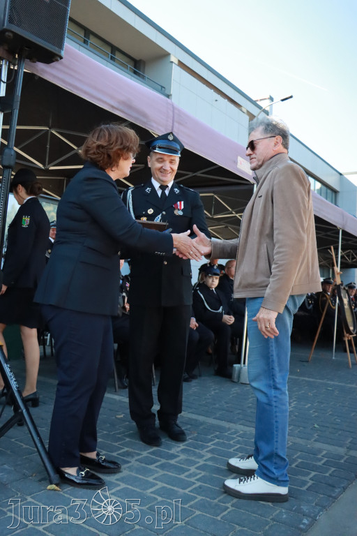 Fotorelacja II: Uroczystość NADANIA SZTANDARU i 50-lecie Zarządu Miejskiego ZOSP RP w Zawierciu
