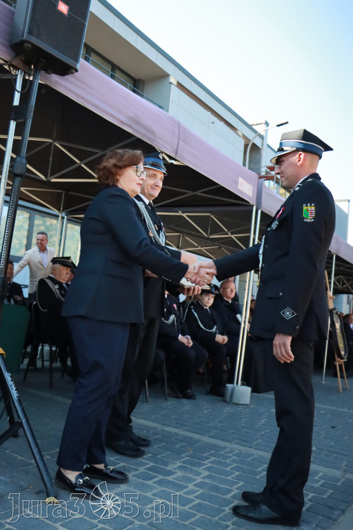 Fotorelacja II: Uroczystość NADANIA SZTANDARU i 50-lecie Zarządu Miejskiego ZOSP RP w Zawierciu