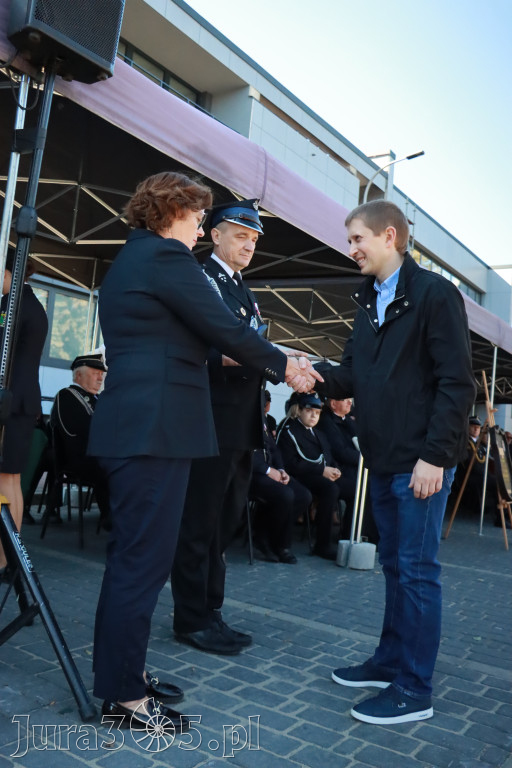 Fotorelacja II: Uroczystość NADANIA SZTANDARU i 50-lecie Zarządu Miejskiego ZOSP RP w Zawierciu
