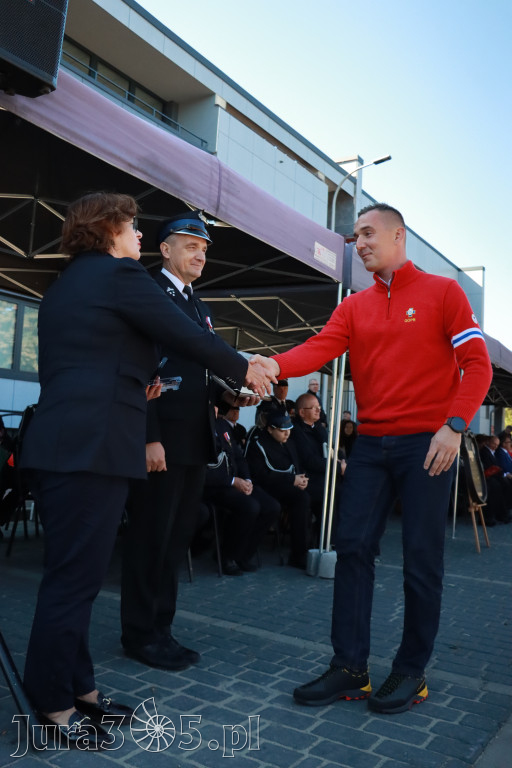 Fotorelacja II: Uroczystość NADANIA SZTANDARU i 50-lecie Zarządu Miejskiego ZOSP RP w Zawierciu