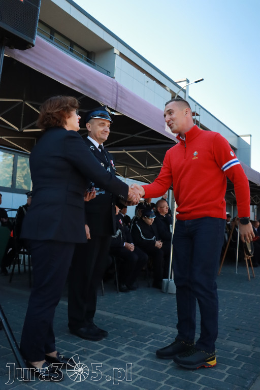 Fotorelacja II: Uroczystość NADANIA SZTANDARU i 50-lecie Zarządu Miejskiego ZOSP RP w Zawierciu