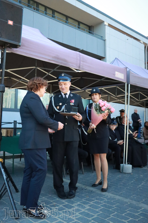 Fotorelacja II: Uroczystość NADANIA SZTANDARU i 50-lecie Zarządu Miejskiego ZOSP RP w Zawierciu