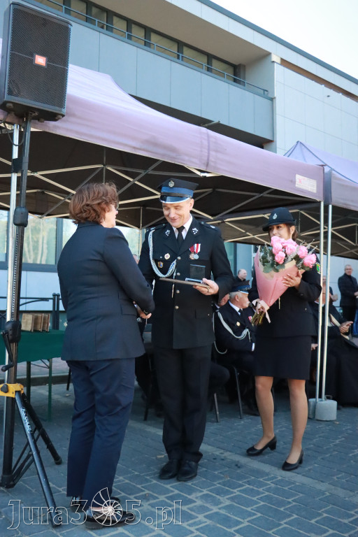 Fotorelacja II: Uroczystość NADANIA SZTANDARU i 50-lecie Zarządu Miejskiego ZOSP RP w Zawierciu