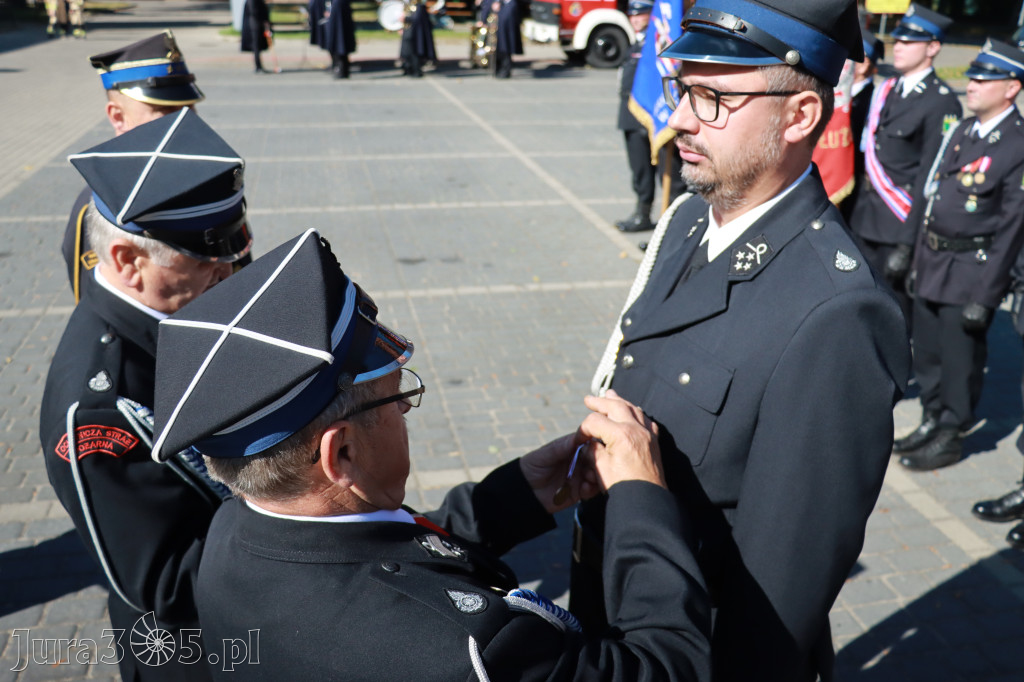 Fotorelacja II: Uroczystość NADANIA SZTANDARU i 50-lecie Zarządu Miejskiego ZOSP RP w Zawierciu