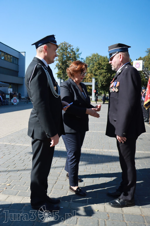 Fotorelacja II: Uroczystość NADANIA SZTANDARU i 50-lecie Zarządu Miejskiego ZOSP RP w Zawierciu