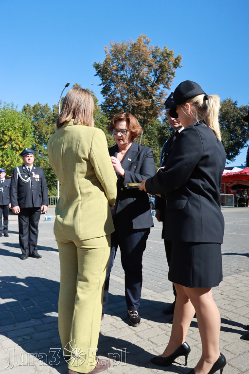Fotorelacja II: Uroczystość NADANIA SZTANDARU i 50-lecie Zarządu Miejskiego ZOSP RP w Zawierciu