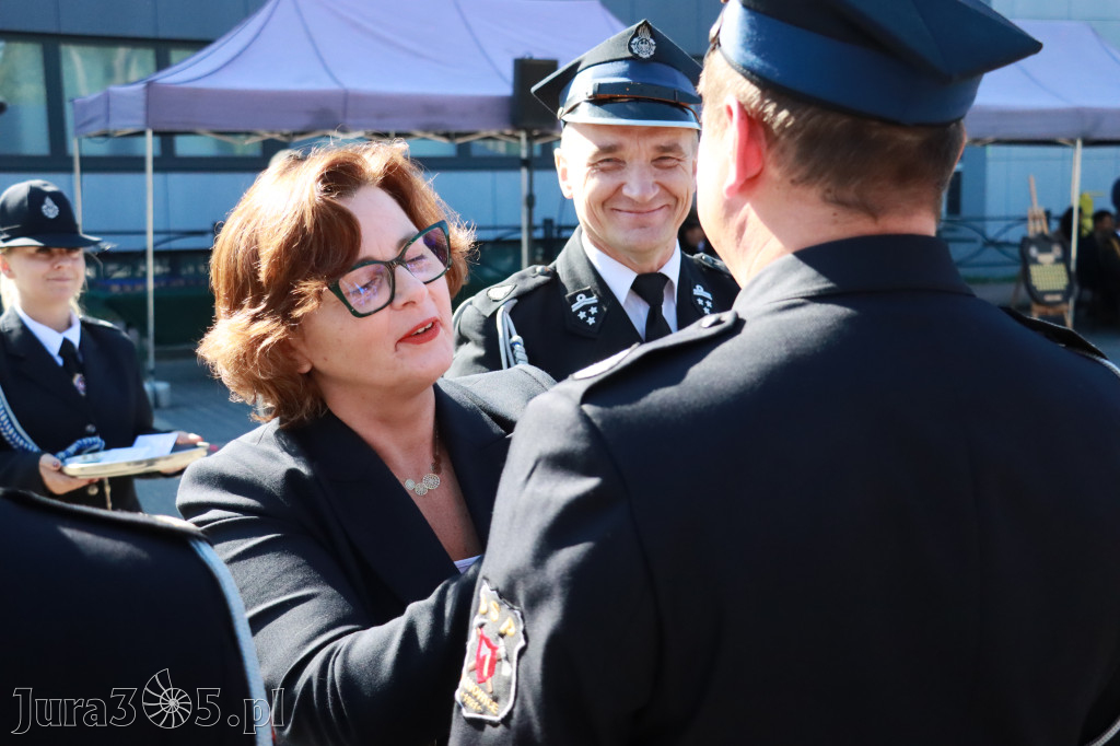 Fotorelacja II: Uroczystość NADANIA SZTANDARU i 50-lecie Zarządu Miejskiego ZOSP RP w Zawierciu