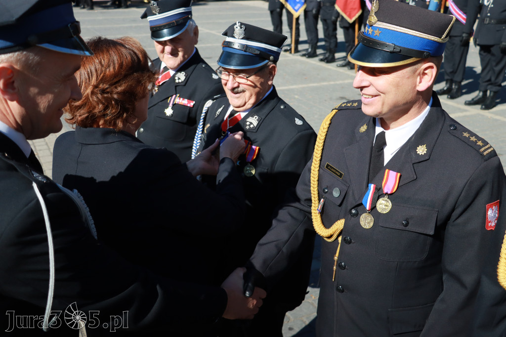 Fotorelacja II: Uroczystość NADANIA SZTANDARU i 50-lecie Zarządu Miejskiego ZOSP RP w Zawierciu