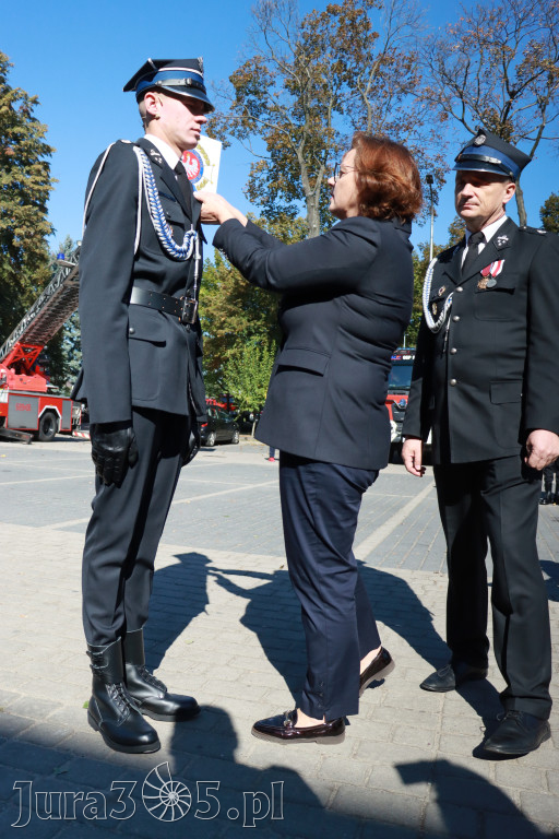 Fotorelacja II: Uroczystość NADANIA SZTANDARU i 50-lecie Zarządu Miejskiego ZOSP RP w Zawierciu
