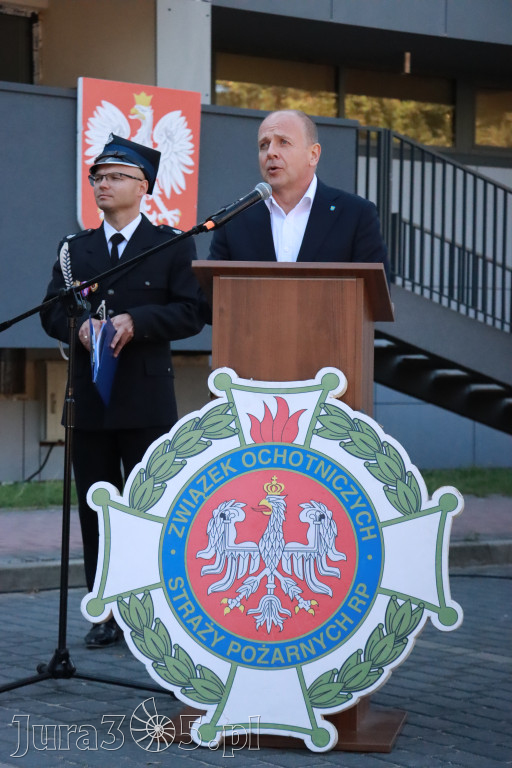 Fotorelacja II: Uroczystość NADANIA SZTANDARU i 50-lecie Zarządu Miejskiego ZOSP RP w Zawierciu