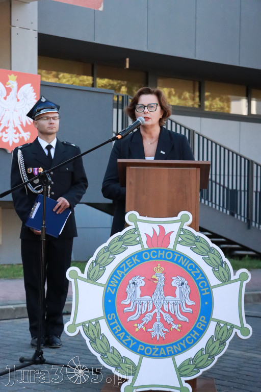 Fotorelacja II: Uroczystość NADANIA SZTANDARU i 50-lecie Zarządu Miejskiego ZOSP RP w Zawierciu
