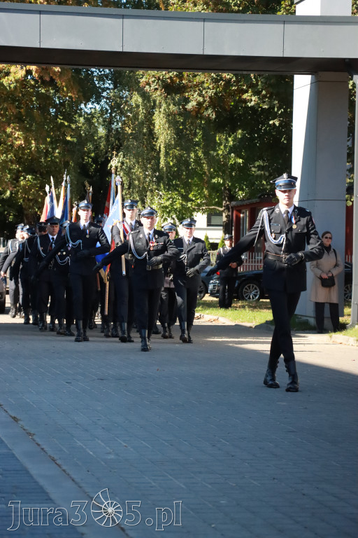 Fotorelacja II: Uroczystość NADANIA SZTANDARU i 50-lecie Zarządu Miejskiego ZOSP RP w Zawierciu