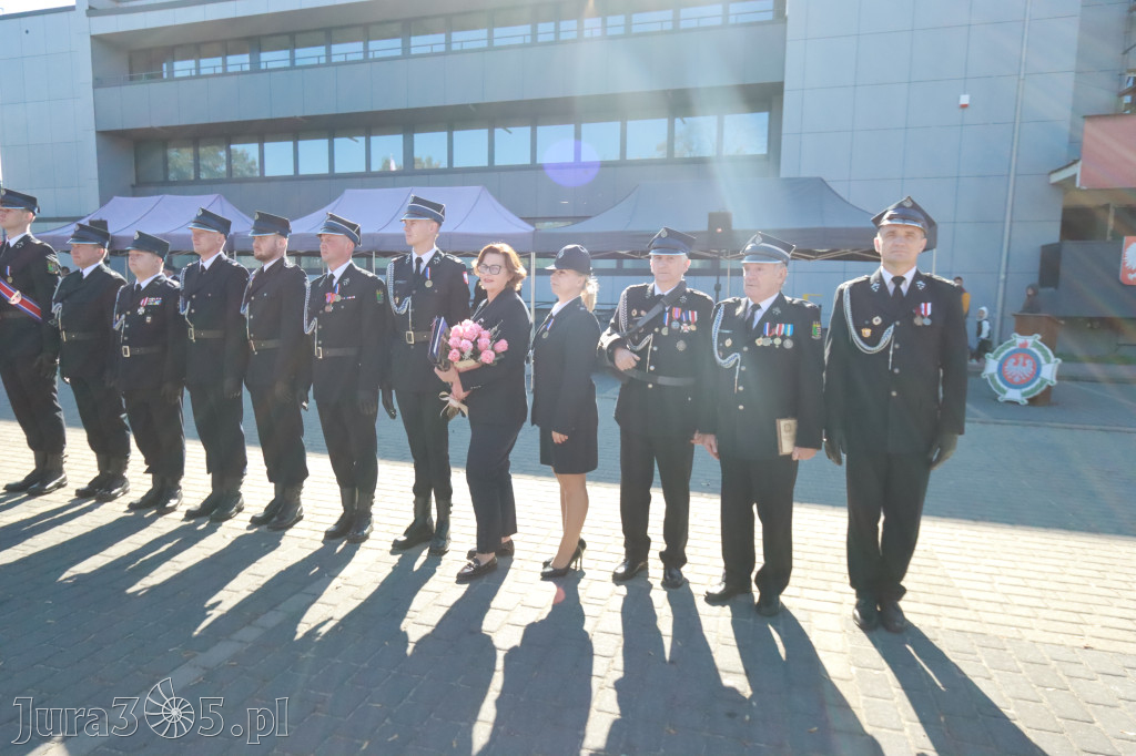 Fotorelacja II: Uroczystość NADANIA SZTANDARU i 50-lecie Zarządu Miejskiego ZOSP RP w Zawierciu