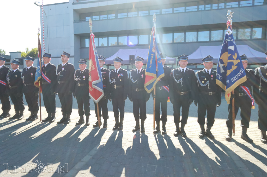 Fotorelacja II: Uroczystość NADANIA SZTANDARU i 50-lecie Zarządu Miejskiego ZOSP RP w Zawierciu