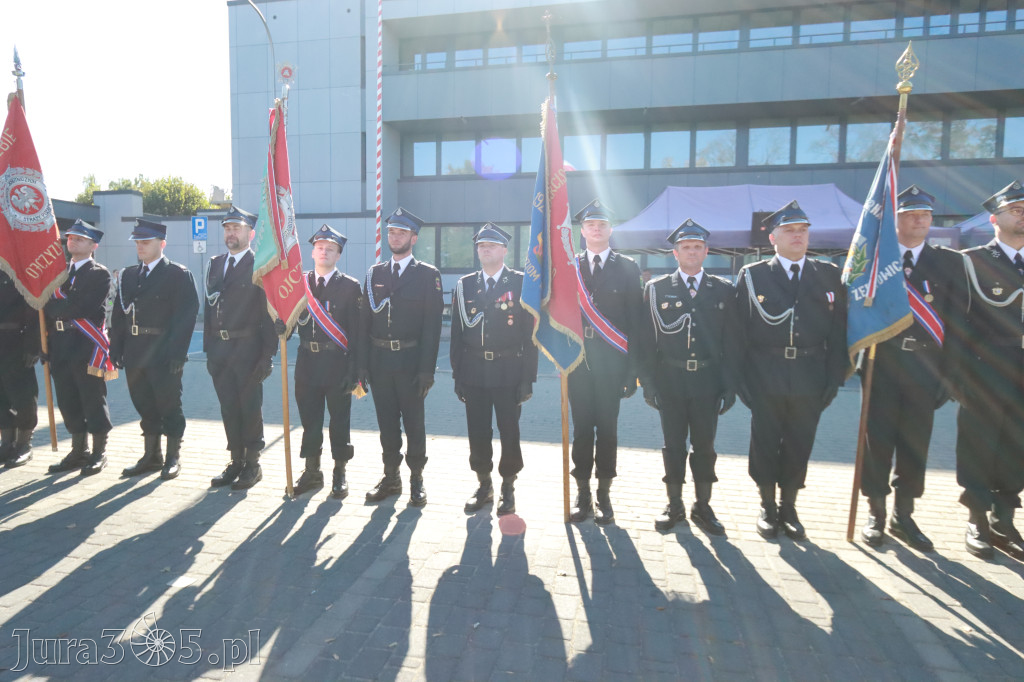 Fotorelacja II: Uroczystość NADANIA SZTANDARU i 50-lecie Zarządu Miejskiego ZOSP RP w Zawierciu