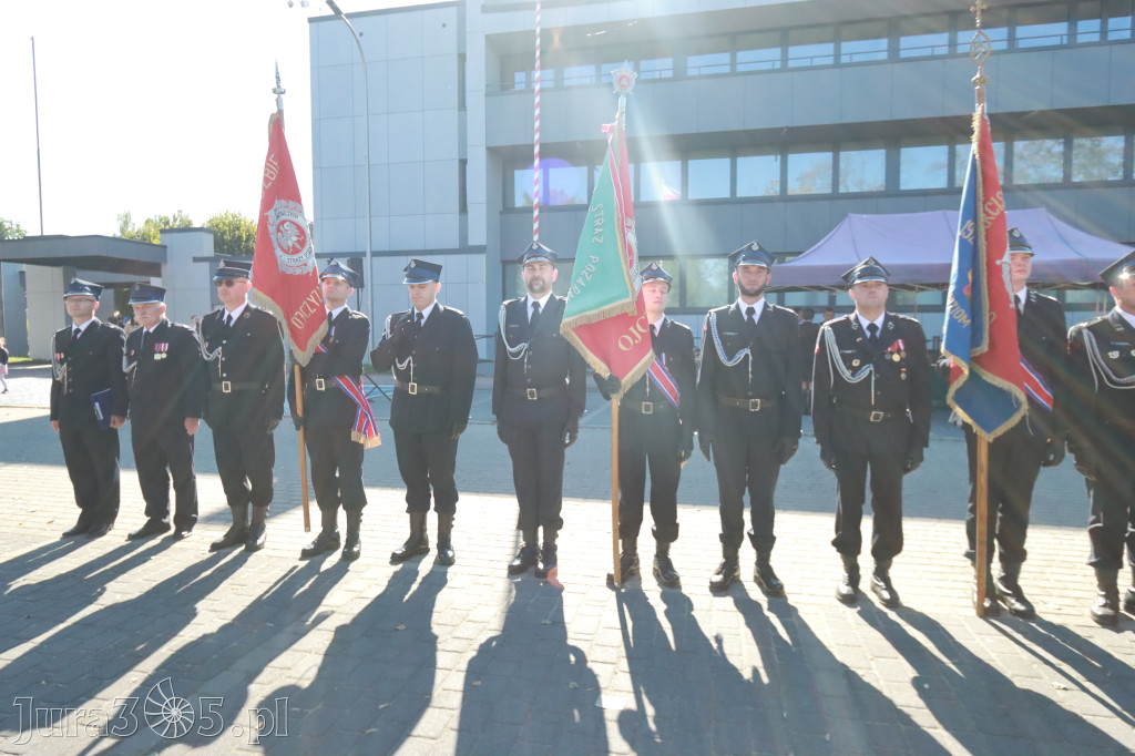 Fotorelacja II: Uroczystość NADANIA SZTANDARU i 50-lecie Zarządu Miejskiego ZOSP RP w Zawierciu