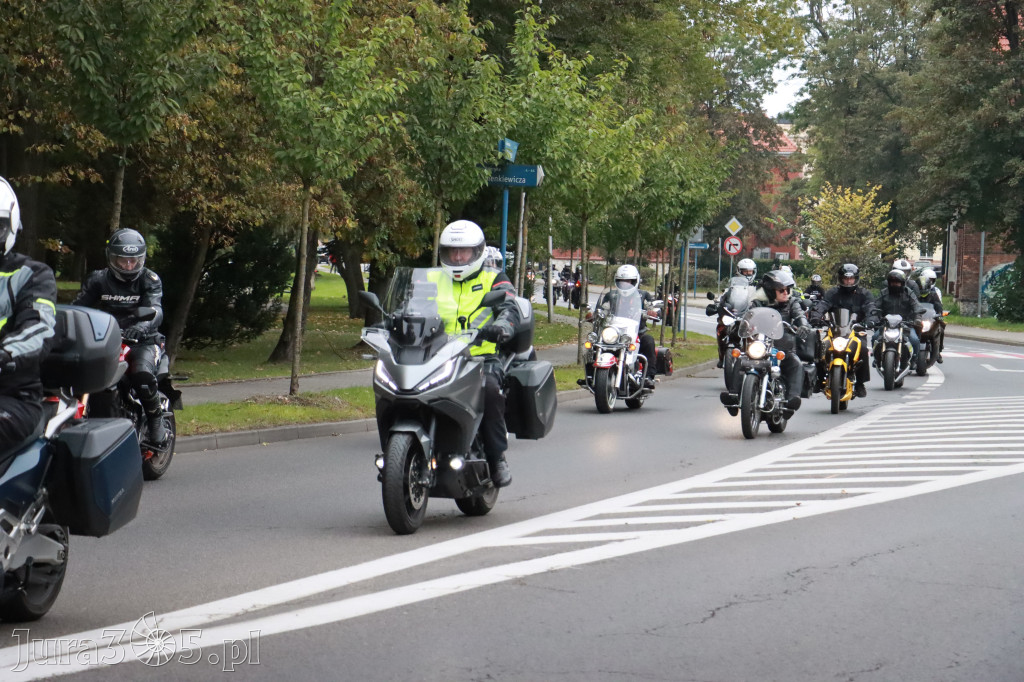Fotorelacja: Jurajskie zakończenie sezonu motocyklistów w Zawierciu