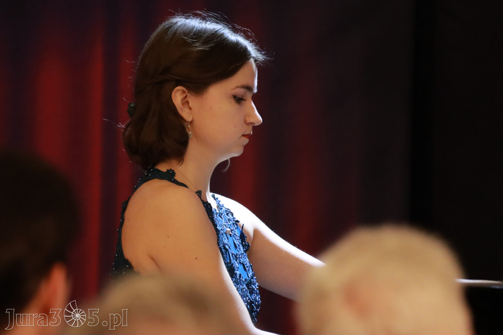 Fotorelacja: Od Etno do Opery – koncert Filharmonii Jurajskiej w Zawierciu!