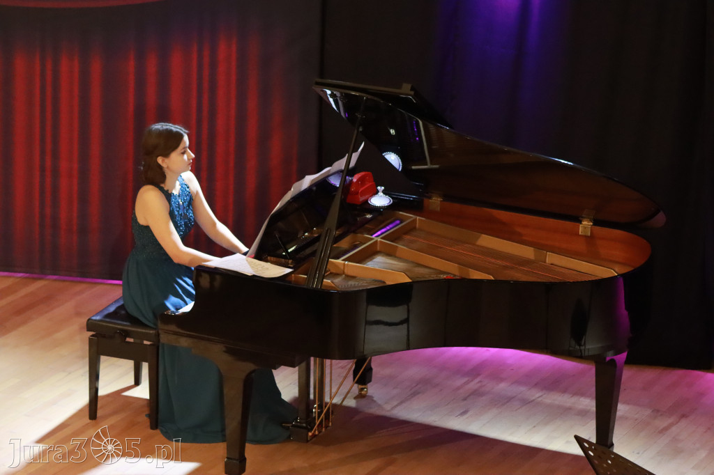 Fotorelacja: Od Etno do Opery – koncert Filharmonii Jurajskiej w Zawierciu!