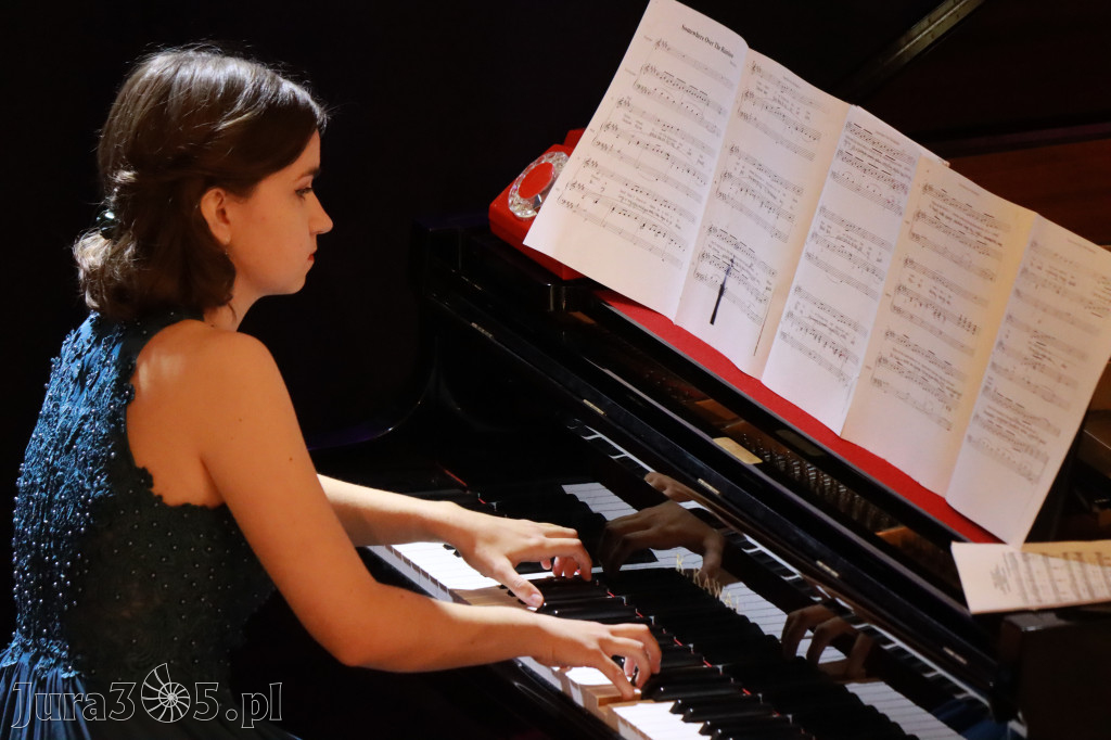 Fotorelacja: Od Etno do Opery – koncert Filharmonii Jurajskiej w Zawierciu!