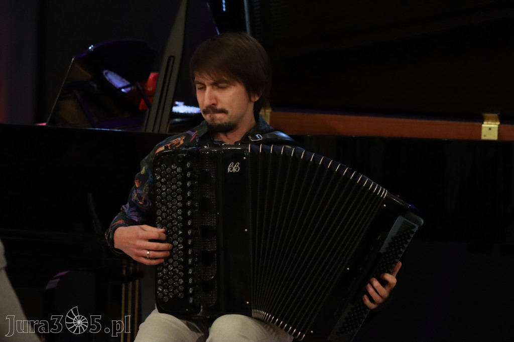 Fotorelacja: Od Etno do Opery – koncert Filharmonii Jurajskiej w Zawierciu!